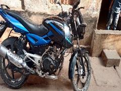 BAJAJ DISCOVER 150